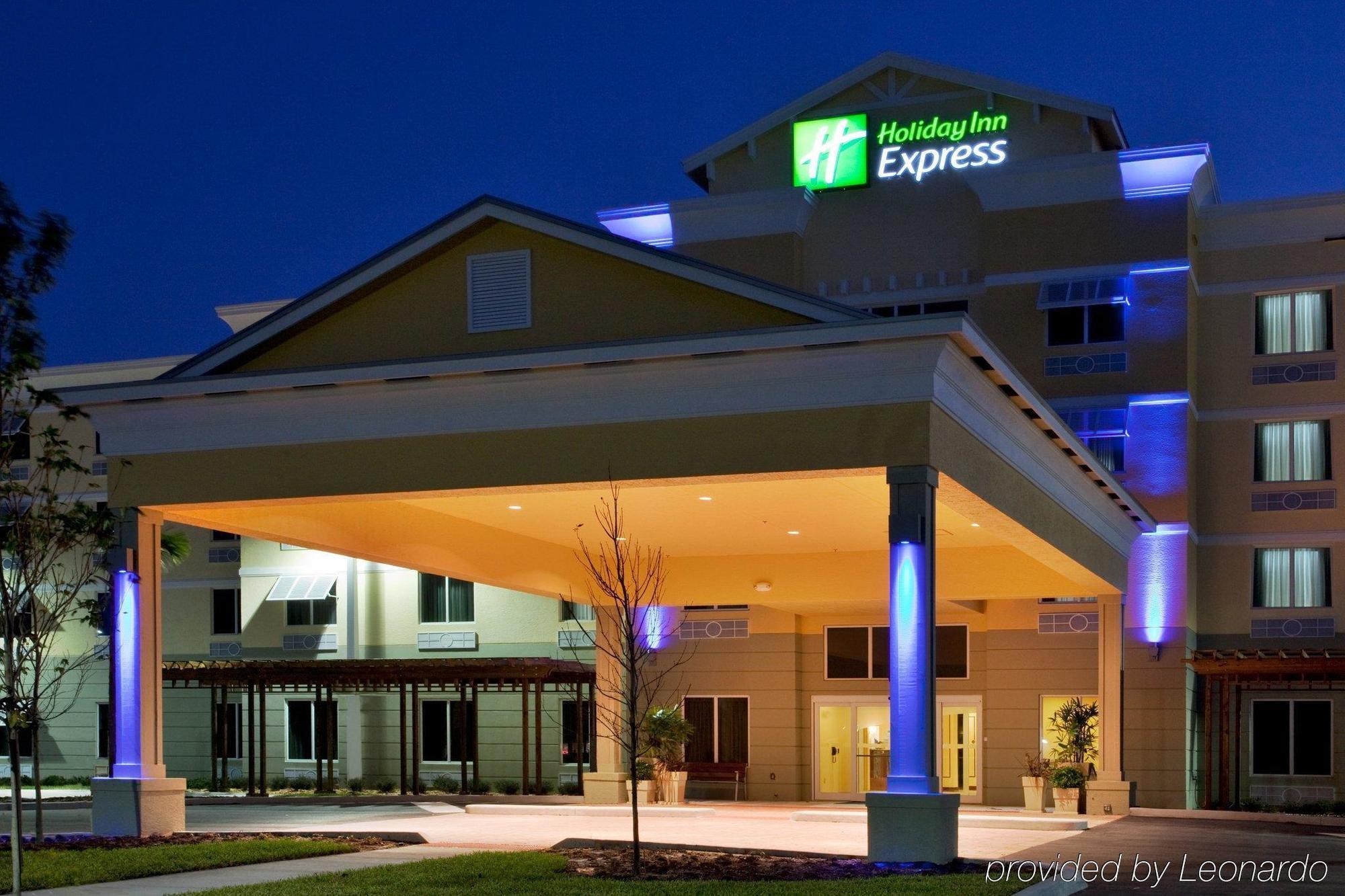 Holiday Inn Express Hotel & Suites Palm Bay, An Ihg Hotel מראה חיצוני תמונה